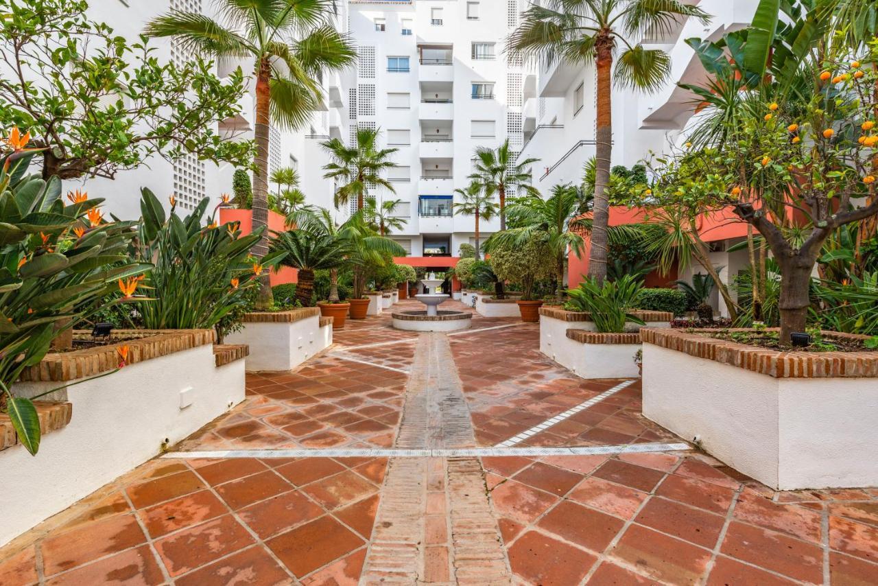 Modern Studio In Medina Garden - Puerto Banus Μαρμπέλλα Εξωτερικό φωτογραφία